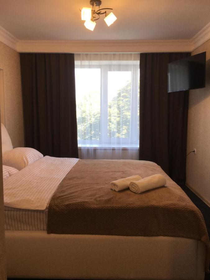 Hotel Elegia Тростянець Екстер'єр фото