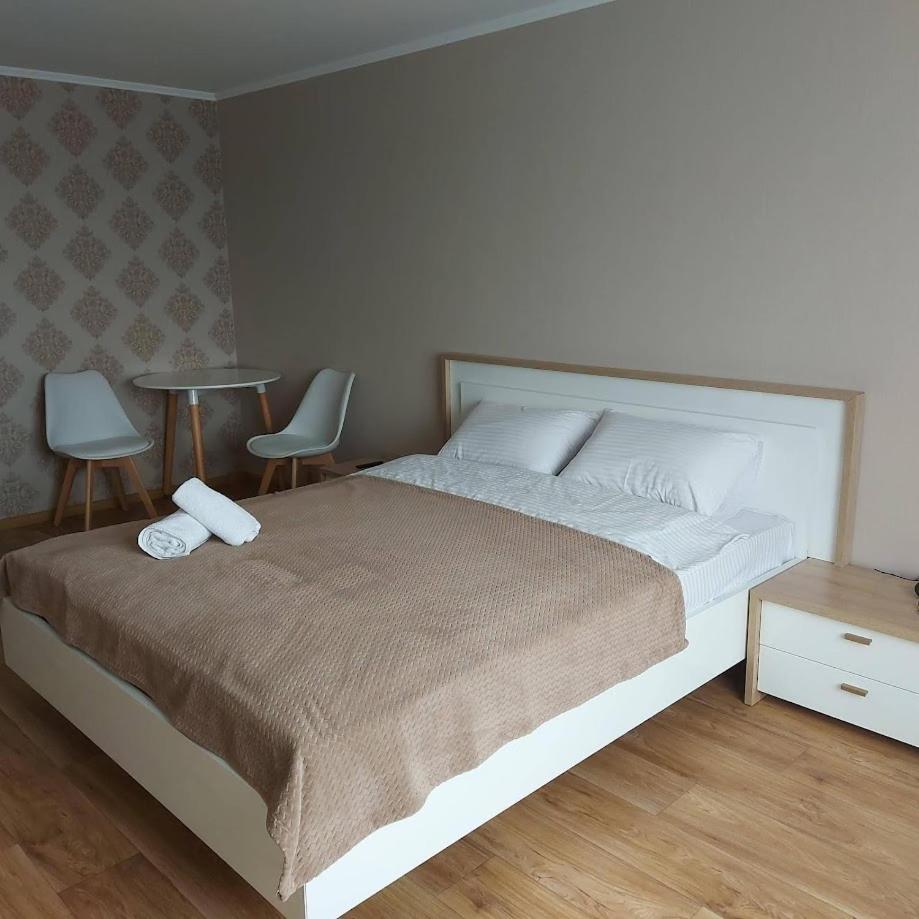 Hotel Elegia Тростянець Екстер'єр фото