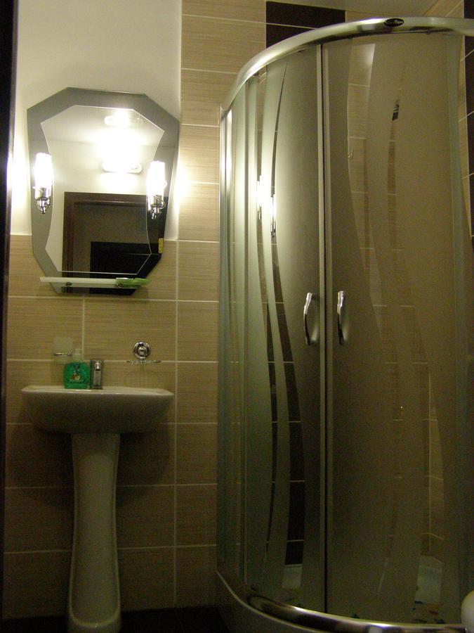 Hotel Elegia Тростянець Екстер'єр фото